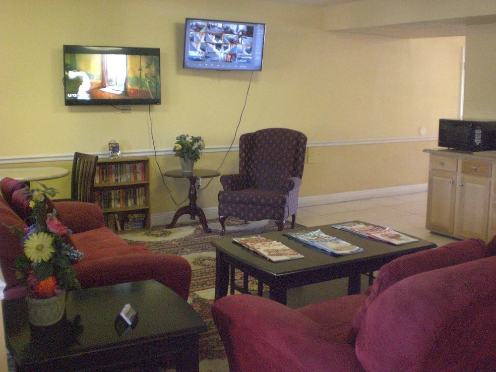 Executive Garden Titusville Hotel Экстерьер фото