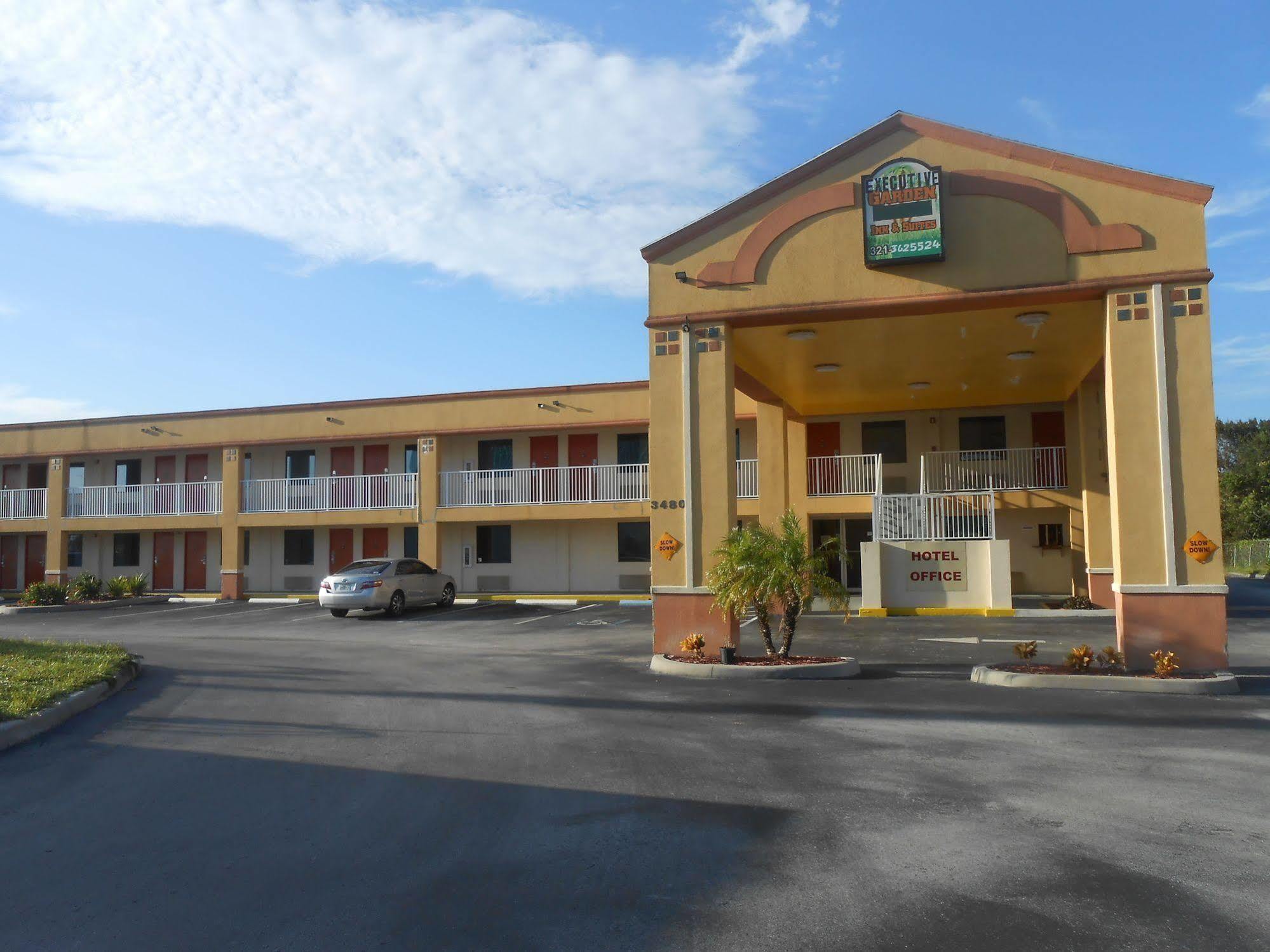 Executive Garden Titusville Hotel Экстерьер фото