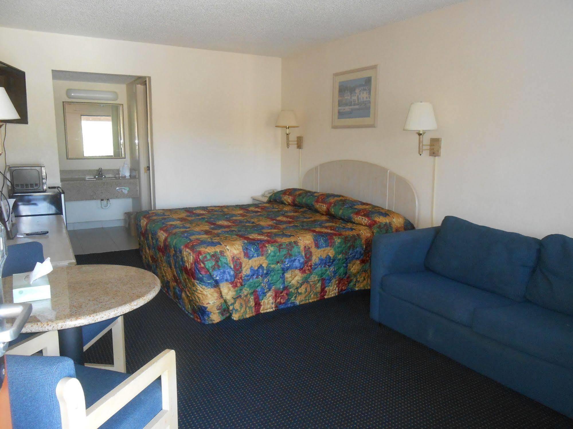 Executive Garden Titusville Hotel Экстерьер фото