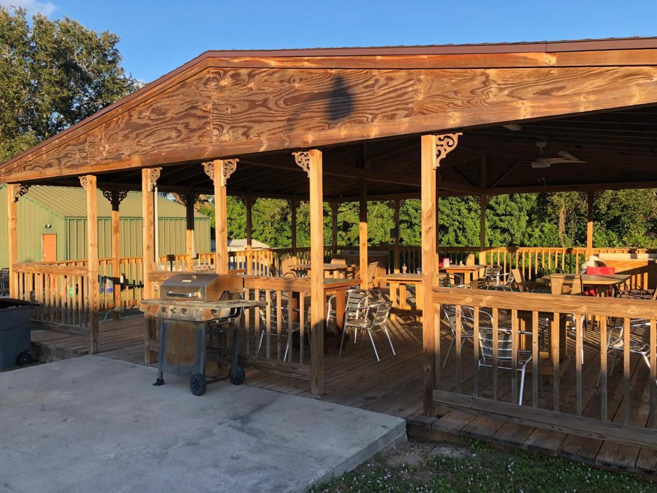Executive Garden Titusville Hotel Экстерьер фото